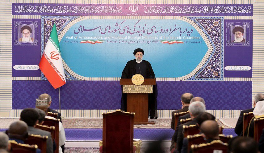الرئيس الإيراني يحذر من الغفلة تجاه نوايا الكيان الصهيوني