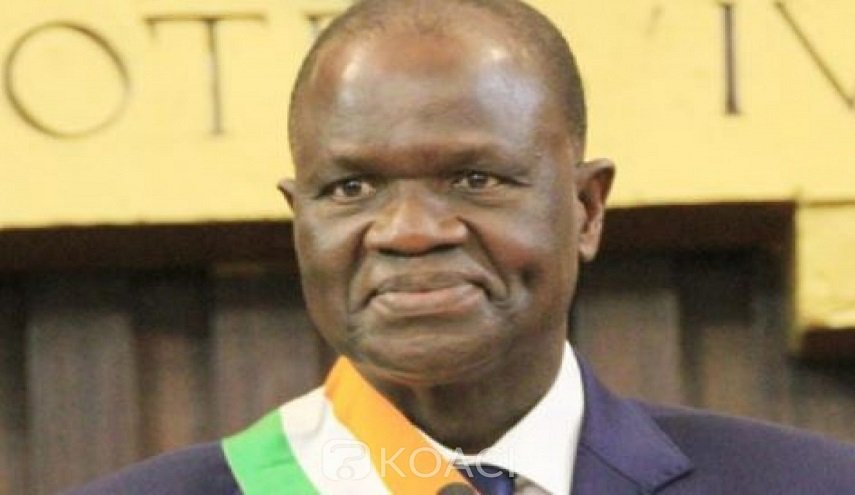 وفاة رئيس الجمعية الوطنية في ساحل العاج
