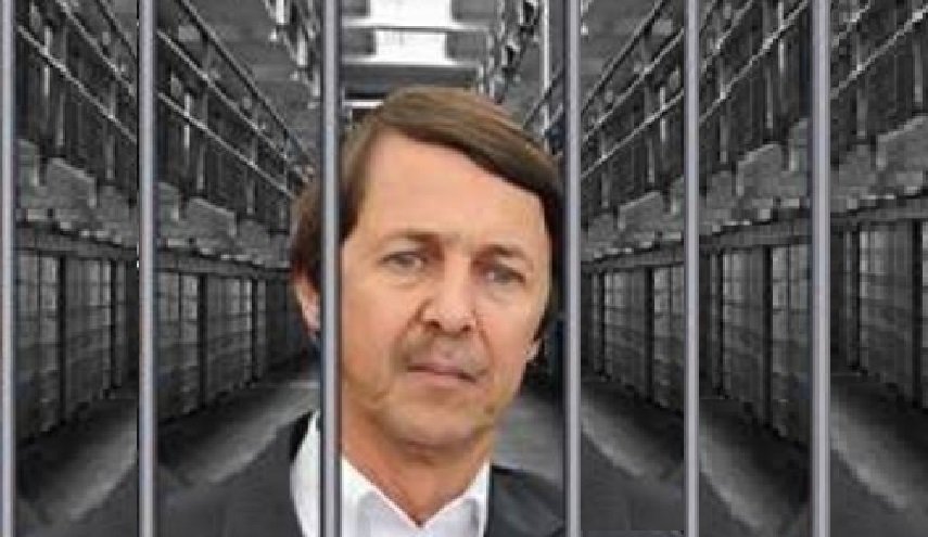 محكمة جزائرية تؤجل محاكمة شقيق 