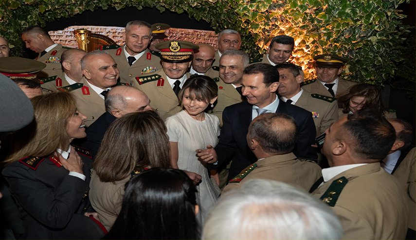 الرئيس الأسد وعقيلته يشاركان في احتفالية بالمتحف الوطني بدمشق (صور)