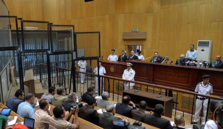 حمّى العفو الرئاسي في مصر: مساومة المعتقَلين على أفكارهم