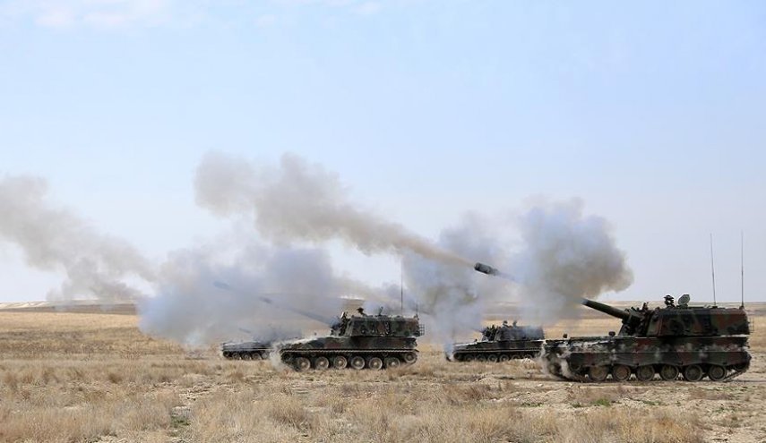 حمله توپخانه‌ای سنگین نیروهای ترکیه به عین‌عیسی در حومه رقه
