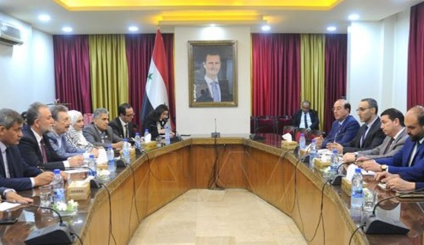 لجنة الصداقة السورية الفنزويلية تبحث سبل تعزيز العلاقات البرلمانية
