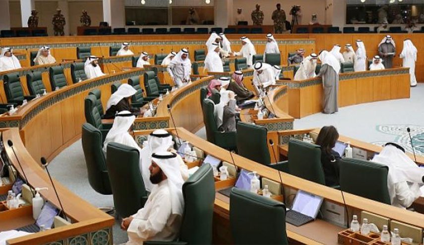 اعتصام نواب المعارضة الكويتية.. خطوة اعتراضية إضافية على تعطيل البرلمان