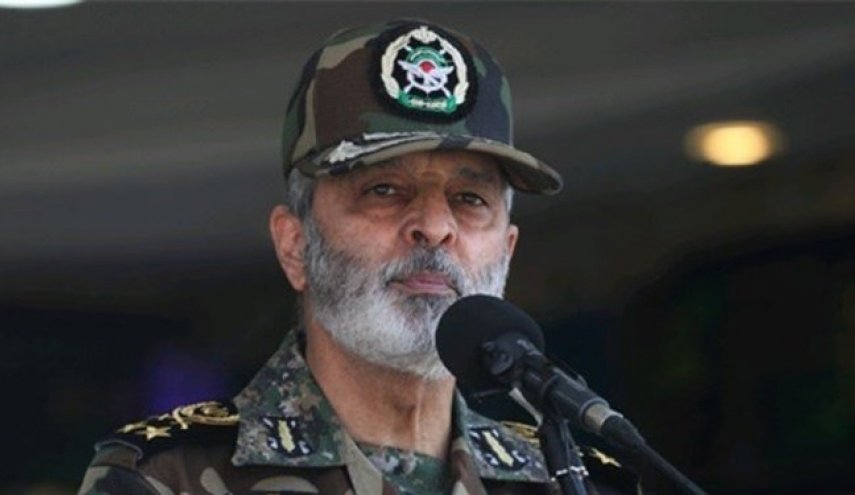 قائد الجيش الايراني: وحدة الحرب الالكترونية يمكنها تنفيذ مهام كبرى