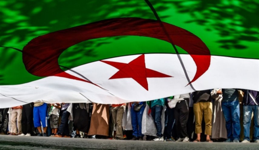 قرار تعليم الإنجليزية: عودة الجدل الجزائري