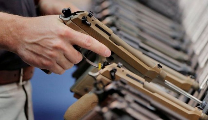 مجلس الشيوخ الأمريكي يوافق على مشروع قانون للسيطرة على الأسلحة