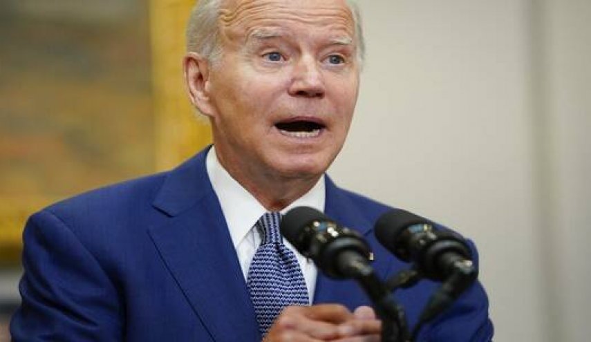 بايدن: الأسعار مرتفعة للغاية والعائلات تواجه أزمة غلاء معيشة
