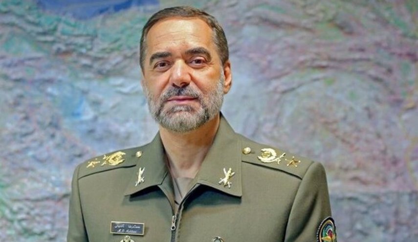 امیر آشتیانی: تقویت توان رزم نیروهای مسلح اولویت وزارت دفاع است