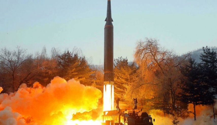 كوريا الشمالية أطلقت صواريخ باتجاه البحر