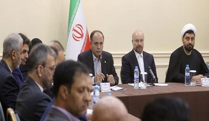 قاليباف: ايران تطلع لزيادة التجارة مع جيرانها الى 200 مليار دولار