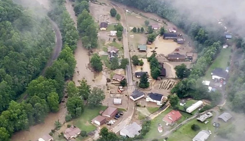 فقدان 44 شخصا على الأقل نتيجة الفيضانات في ولاية فرجينيا