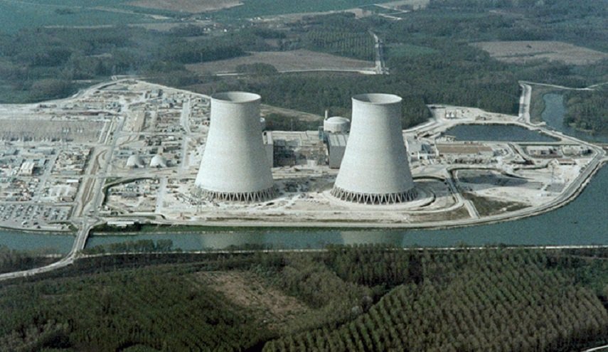 فرنسا توقف مفاعلات نووية عن العمل بشكل طارئ