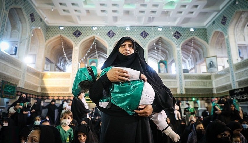 7500 مدينة ايرانية وعدة دول تشهد مراسم الطفل الرضيع العالمية