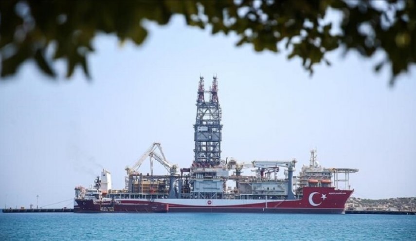 تركيا تطلق سفينة للتنقيب عن الغاز في البحر المتوسط