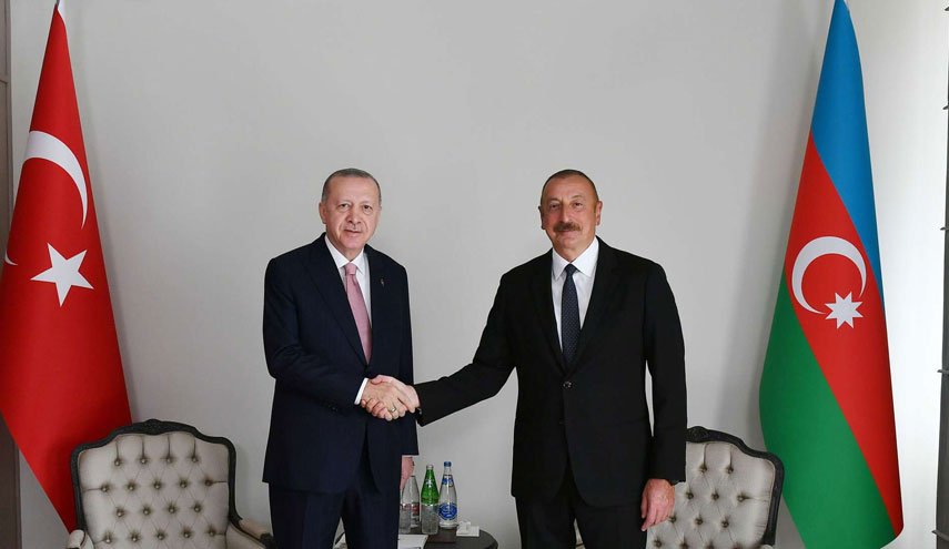 علييف يصل تركيا في زيارة عمل وتلبية لدعوة إردوغان