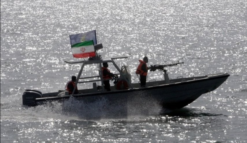 ضبط سفينة تهرب الوقود الإيراني بالخليج الفارسي

