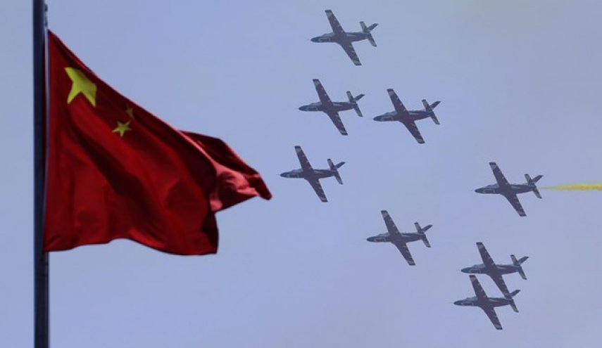 بلومبرگ: حملات ویرانگر چین قادر است ۹۰۰ هواپیمای جنگی آمریکا را نابود کند