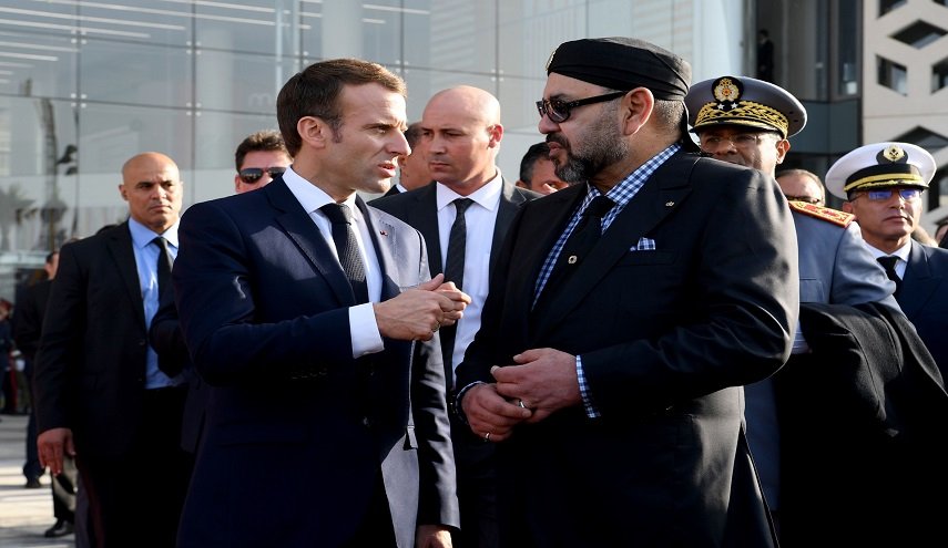 الحكومة المغربية تواصل الصمت على رفض السلطات الفرنسية منح تأشيرات الدخول للمغاربة