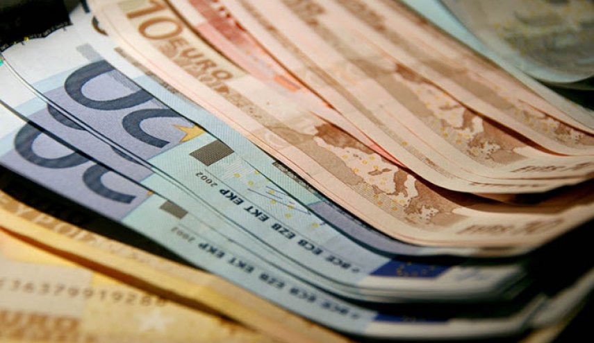 ارزش یورو به پایینترین سطح در دو دهه اخیر رسید