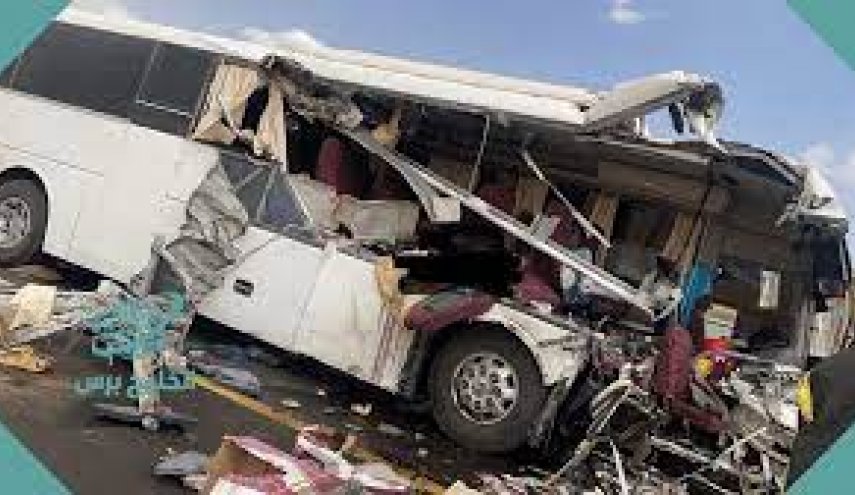 وفاة عمانيَّين وإصابة 18 في حادث لحافلة معتمرين في السعودية