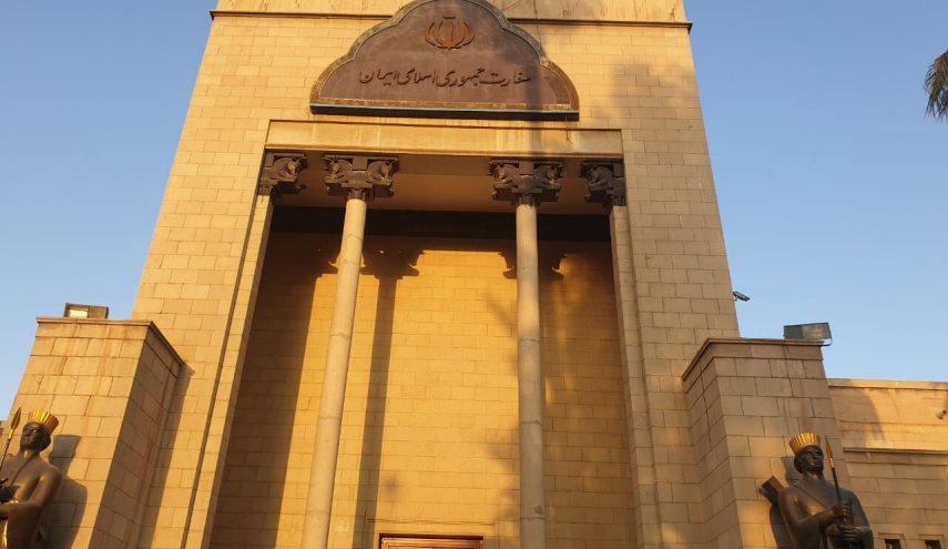 السفارة الايرانية في بغداد تطلب من الرعايا الايرانيين عدم السفر الى الكاظمية وسامراء