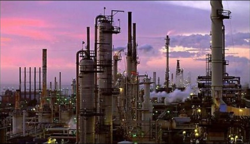 شركة تكرير النفط جنوب غرب ايران توضح سبب دوي الانفجار في مصفاة النفط