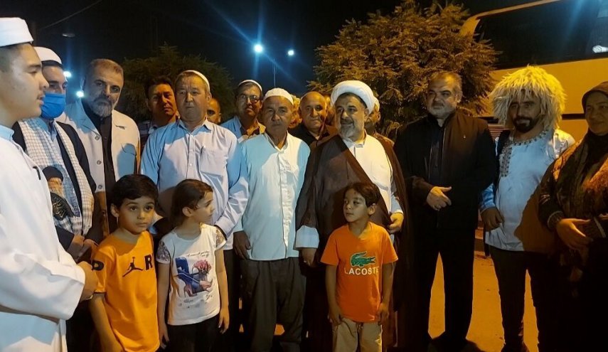 اهل السنة في إيران يشاركون في مسيرة الأربعين 
