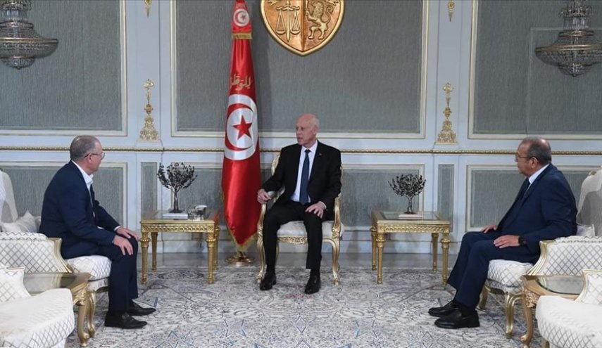 تونس.. الرئيس سعيد يلتقي 'الطبوبي وماجول' في 'اجتماع طارئ'