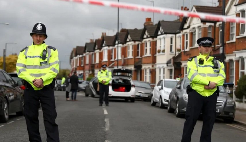 إصابة شرطيين جراء حادث طعن في لندن
