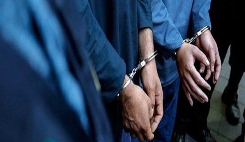 اعتقال عناصر من زمرتي كوملة والديمقراطي الإرهابيتين في جنوب أذربايجان الغربية