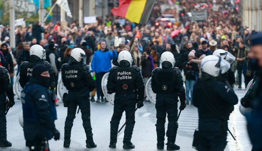 هزاران نفر در بلژیک در اعتراض به بهای بالای حامل‌های انرژی تظاهرات کردند