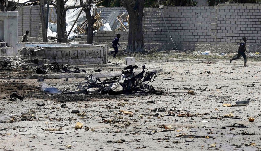 9 قتلى بانفجار سيارتين مفخختين وسط الصومال
