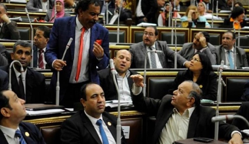 مصر..البرلمان يعاود انعقاده..ثرثرة في المسموح