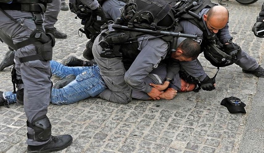 سلسلة اعتقالات واقتحامات الإحتلال المتواصلة في القدس المحتلة