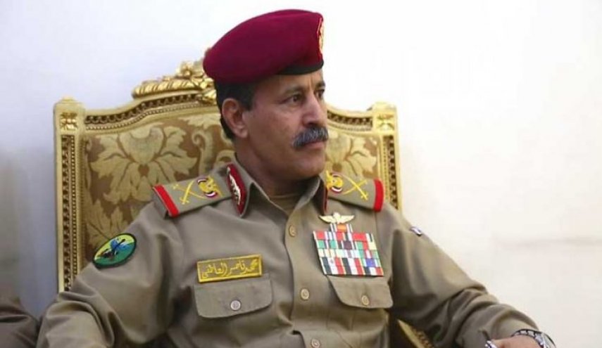 وزير الدفاع اليمني: إن كان العدو يريد التصعيد عسكريا يسير نحو الجحيم