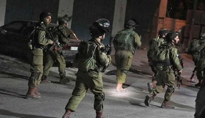 جيش الاحتلال يشن حملة اعتقالات واسعة في الضفة الغربية