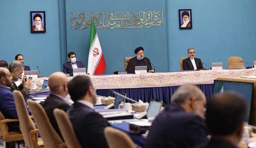 رئيسي : حادث شيراز فضح محاولات العدو لزعزعة الأمن والمساس بحياة الشعب الإيراني