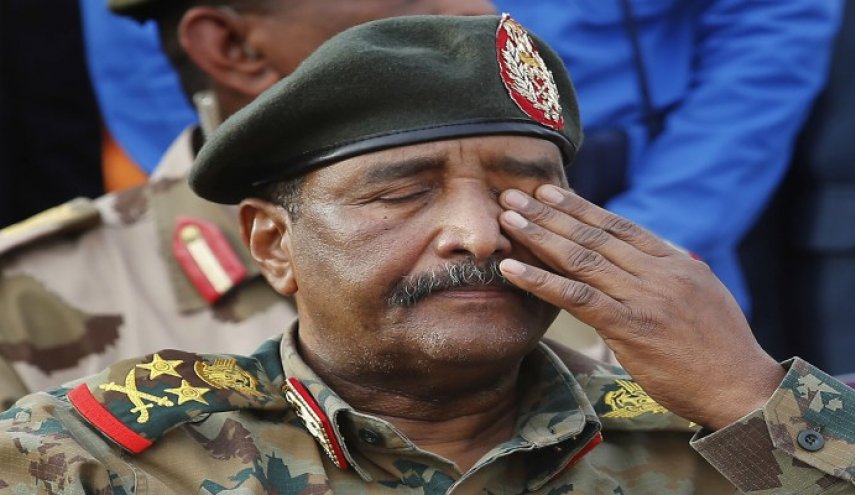 السودان.. البرهان بصدد تسليم السلطة للمدنيين خلال أسبوعين