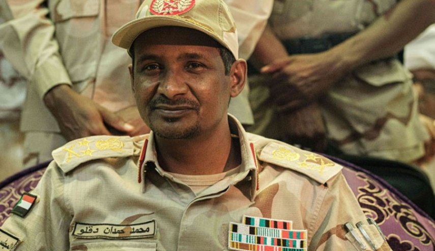'حمدان دقلو' يعلن تأمين حدود السودان مع أفريقيا الوسطى