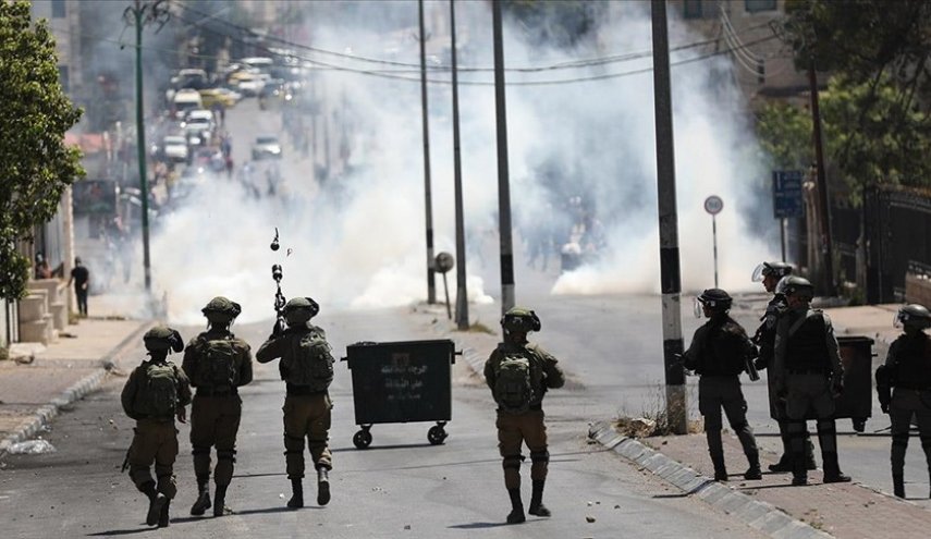 إصابات واعتقالات خلال مواجهات مع قوات الاحتلال في الضفة المحتلة