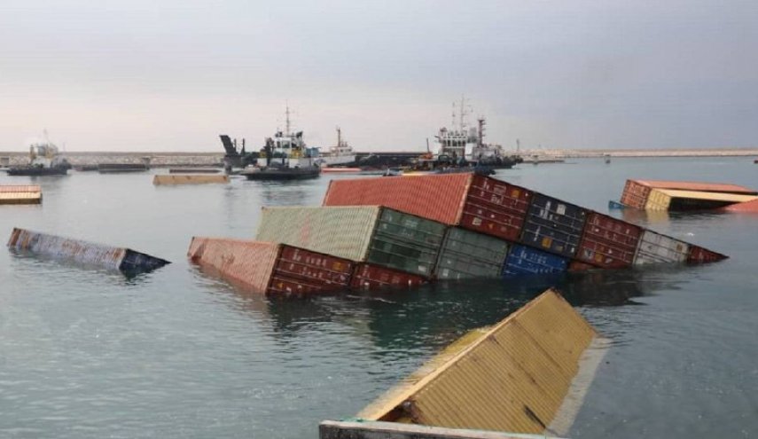 واژگون شدن کشتی تانزانیایی در بندر پارس/ خدمه در سلامت هستند
