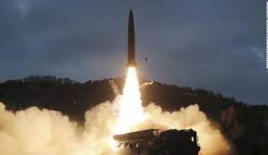 كوريا الشمالية تختبر 4 صواريخ 