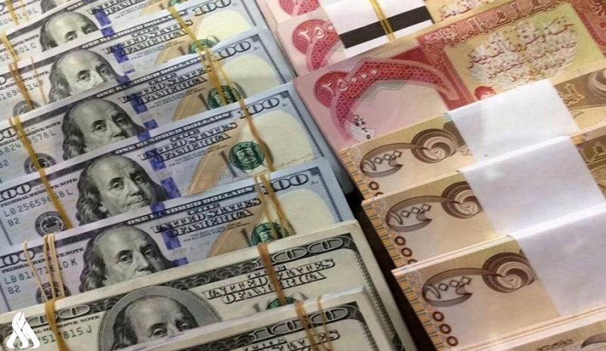 مستشار السوداني يكشف سبب استمرار ارتفاع الدولار وموعد استقراره