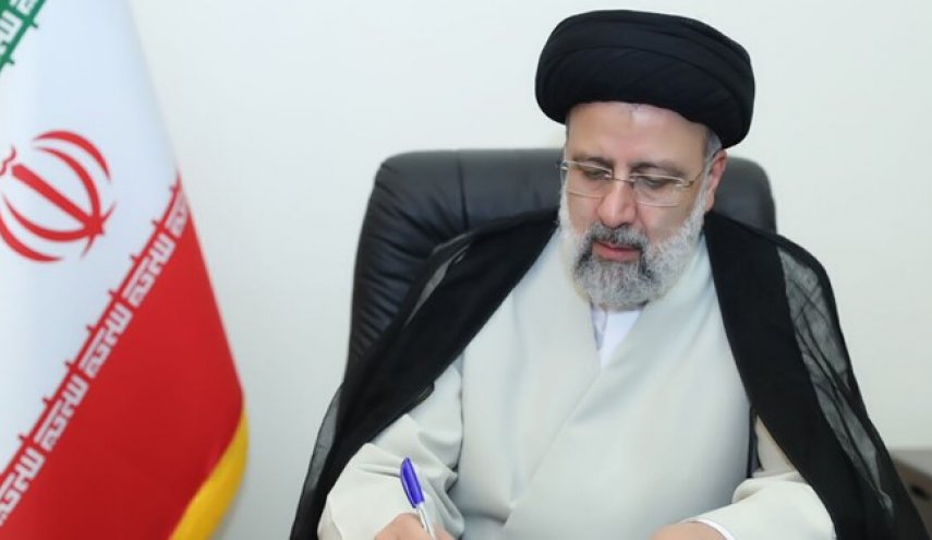 الرئيس الايراني يهنئ رؤساء دول حضارة النوروز