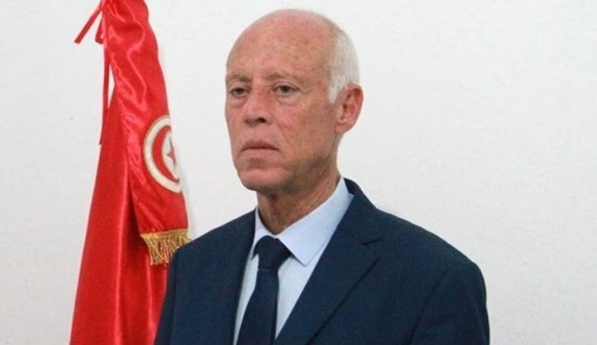 الرئيس التونسي يعفي والي قابس ويقرر ملاحقته قضائيا
