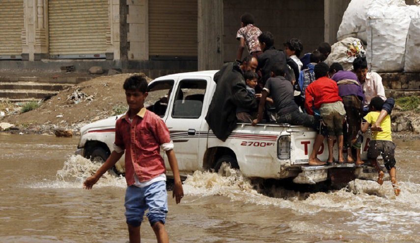 اليمن يوجه نداء عاجلا لإغاثة آلاف المتضررين جراء السيول