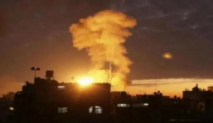 الدفاعات السورية تتصدى لعدوان إسرائيلي فوق حمص وتسقط صواريخ 

