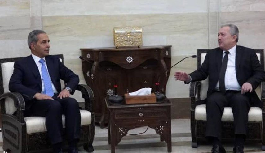 رئيس مجلس القضاء الأعلى العراقي يبحث مع رئيس الوزراء السوري التعاون بين البلدين في الاختصاص القضائي