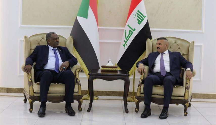 وزير الداخلية العراقي يستقبل نظيره السوداني في بغداد
